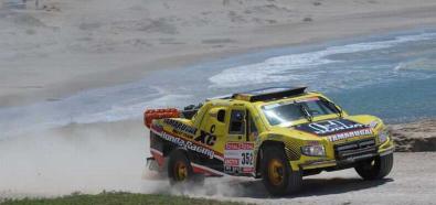 Rajd Dakar 2012: Hołowczyc trzecie na 8. etapie, lider za jego plecami